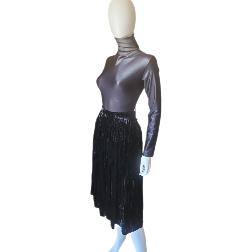 SAINT LAURENT RIVE GAUCHE | Vintage 1970's Black Velvet Midi Length Skirt ~FR 36 - Picture 2 of 6